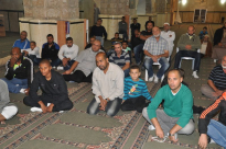 بالصور: حفل توزيع جوائز على الفائزين بمسابقة رمضان العلمية في مدينة الرملة 